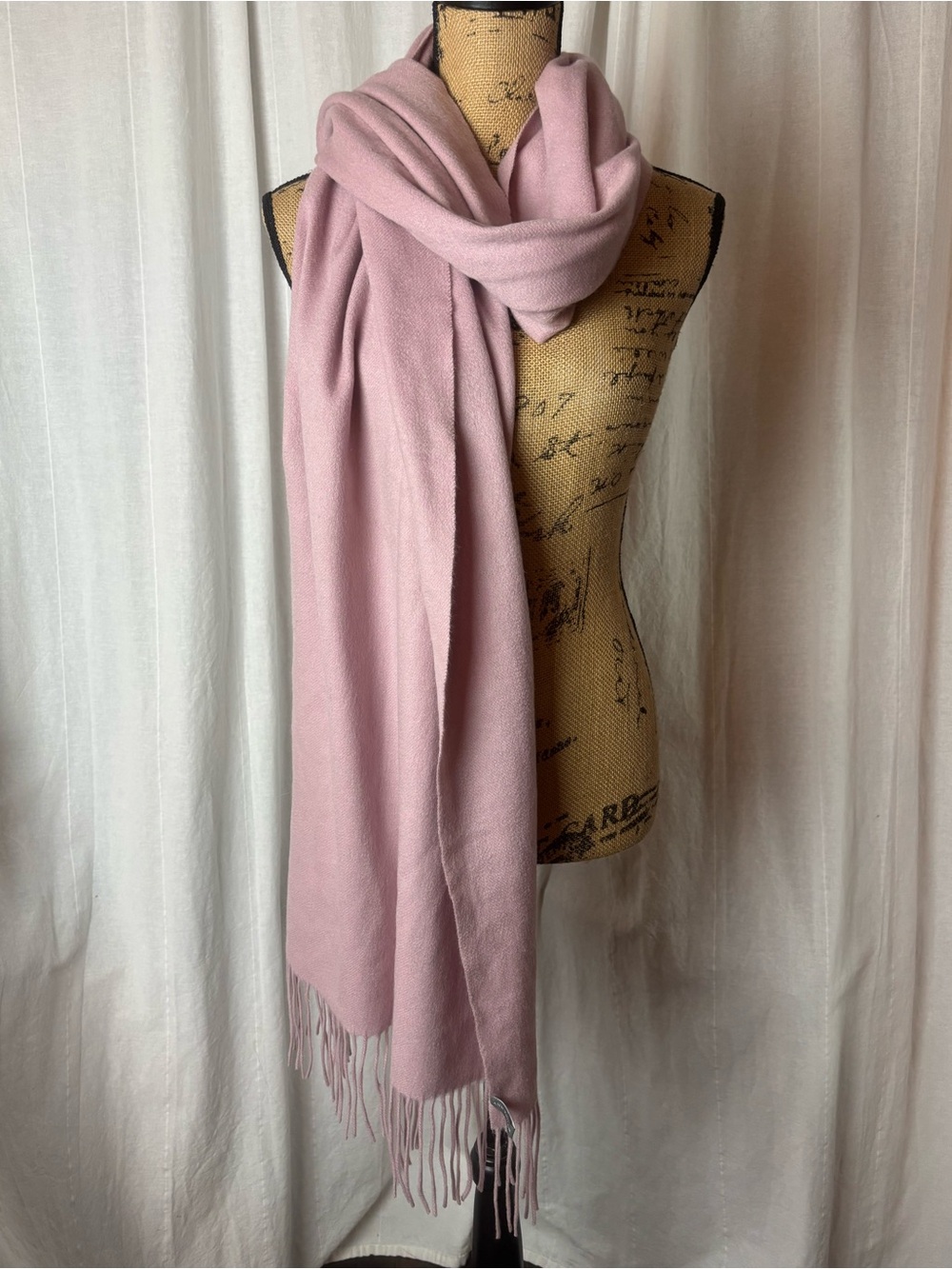 Ann Taylor 100% Cashmere Large Fringed Scarf Blush Pink 80”x22” W/4” Fringe
